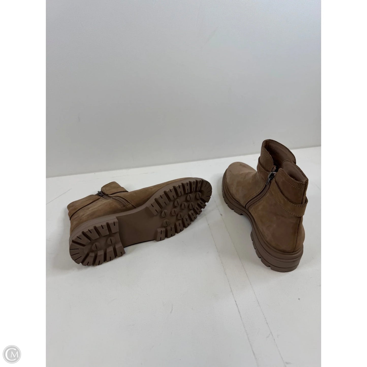 Boots Ankle Flats By Steve Madden In Tan, Size: 10