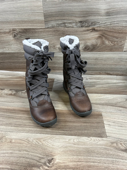 Boots Hiking By Timberland  Size: 7