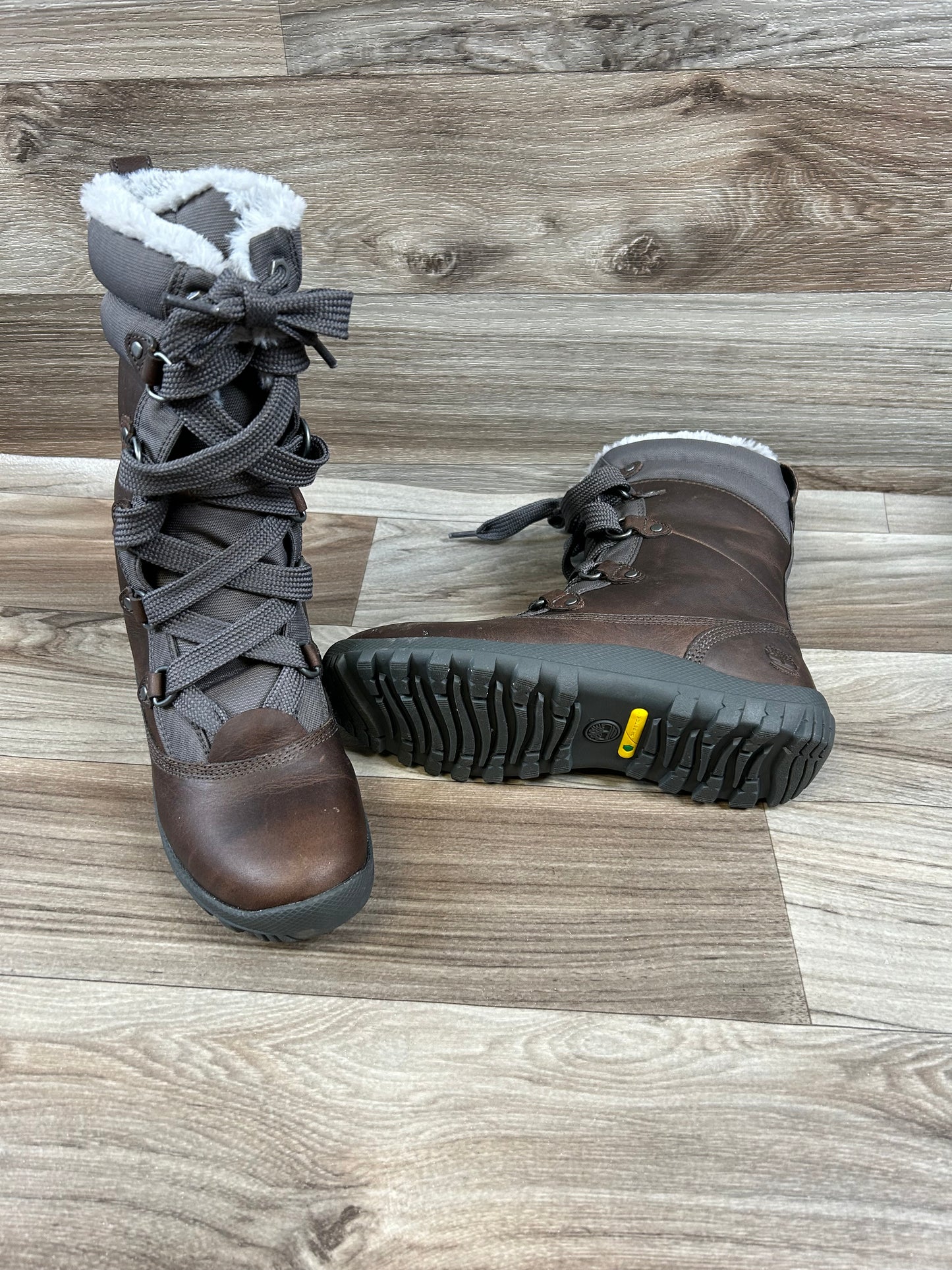 Boots Hiking By Timberland  Size: 7