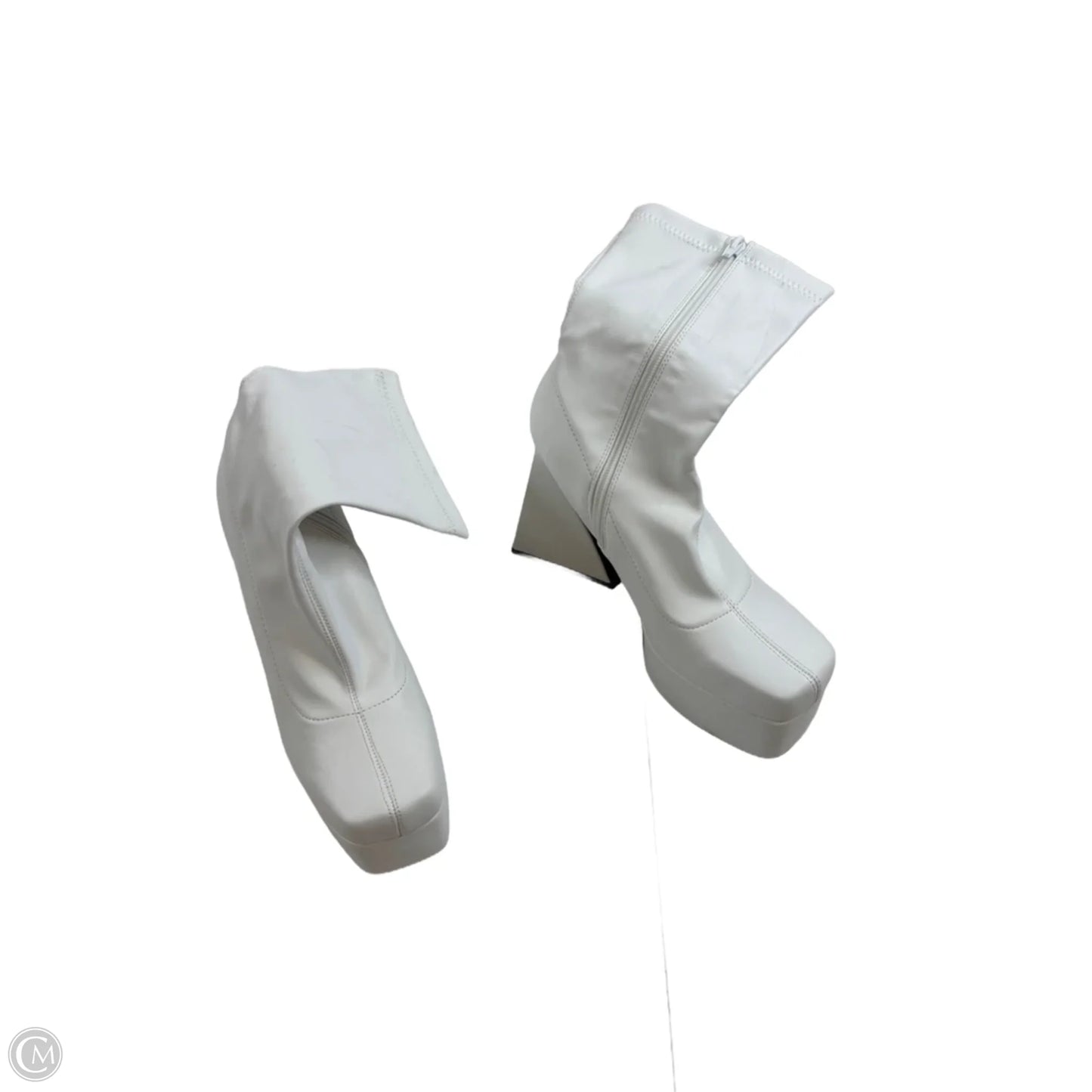Boots Ankle Heels By Clothes Mentor In White, Size: 9