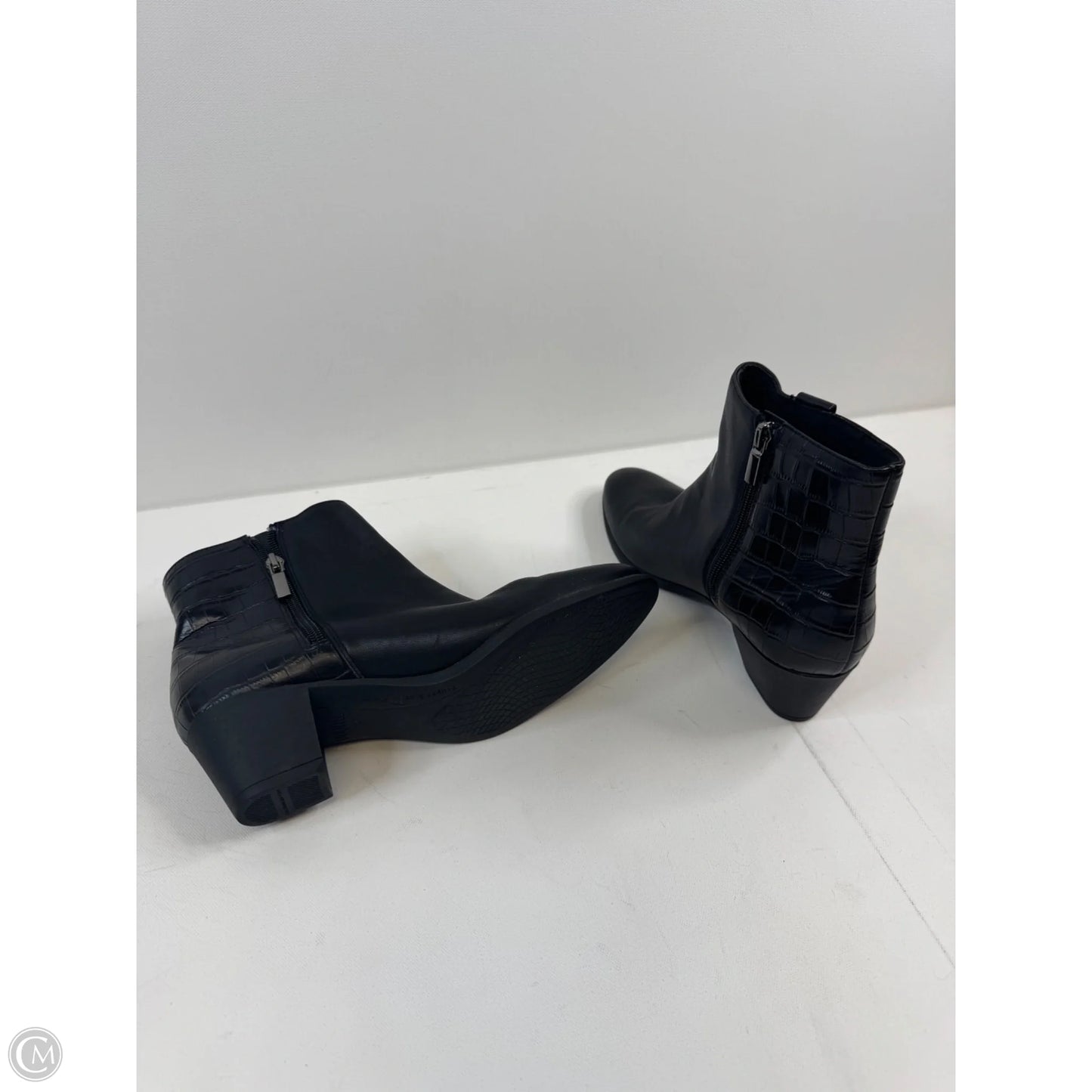 Boots Ankle Heels By Munro In Black, Size: 9