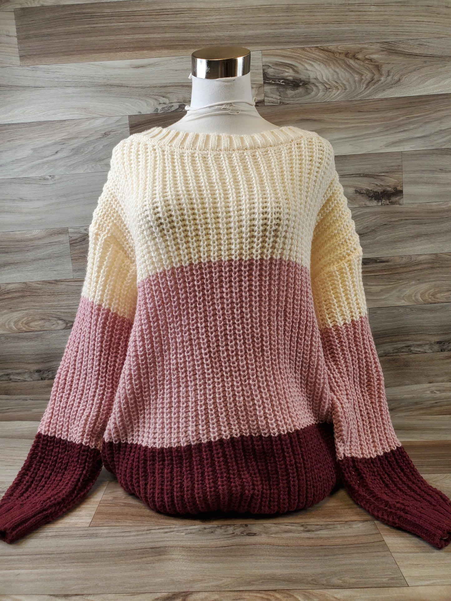 Sweater By Clothes Mentor In Multi-colored, Size: Xl