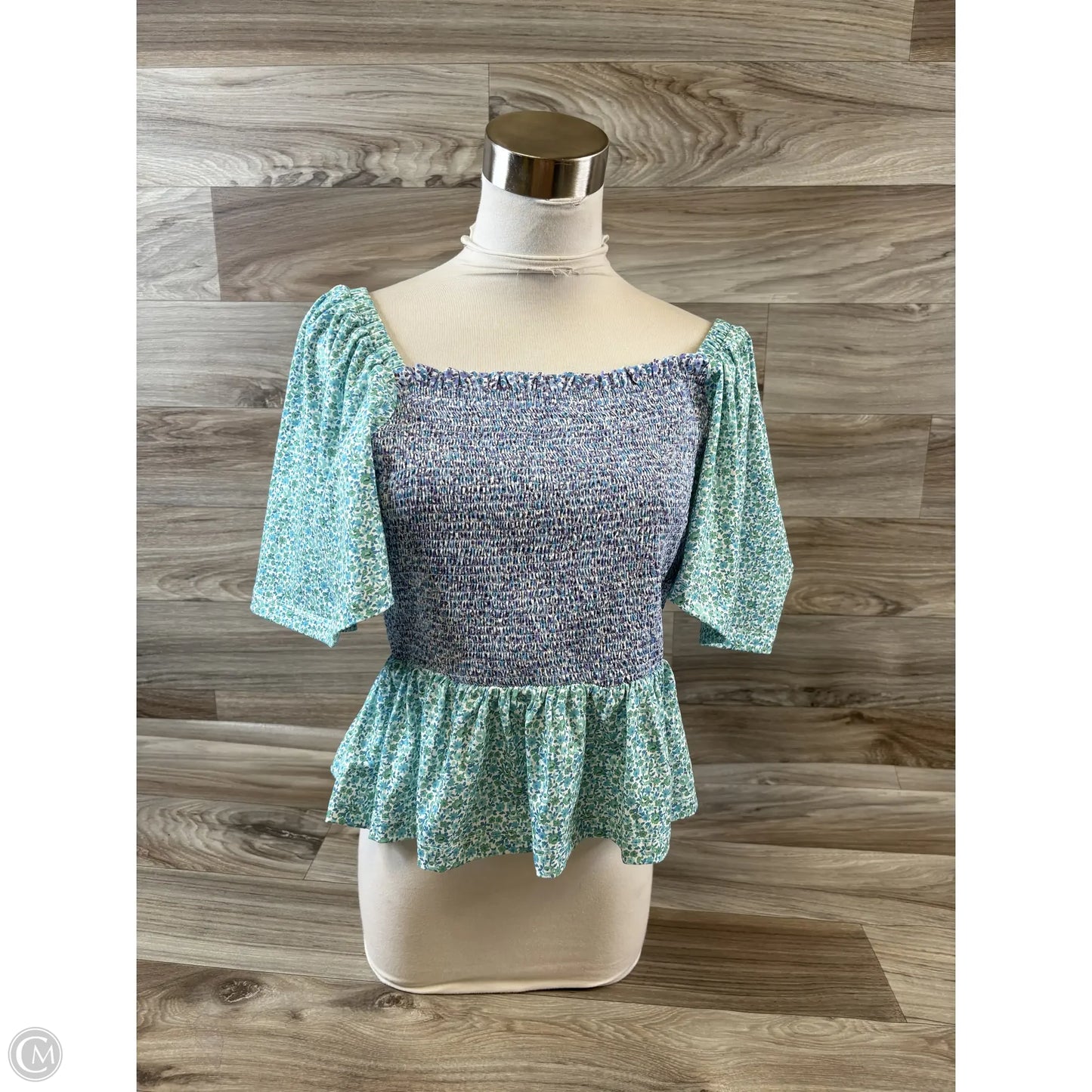 Top Short Sleeve By Clothes Mentor In Green & Purple, Size: M