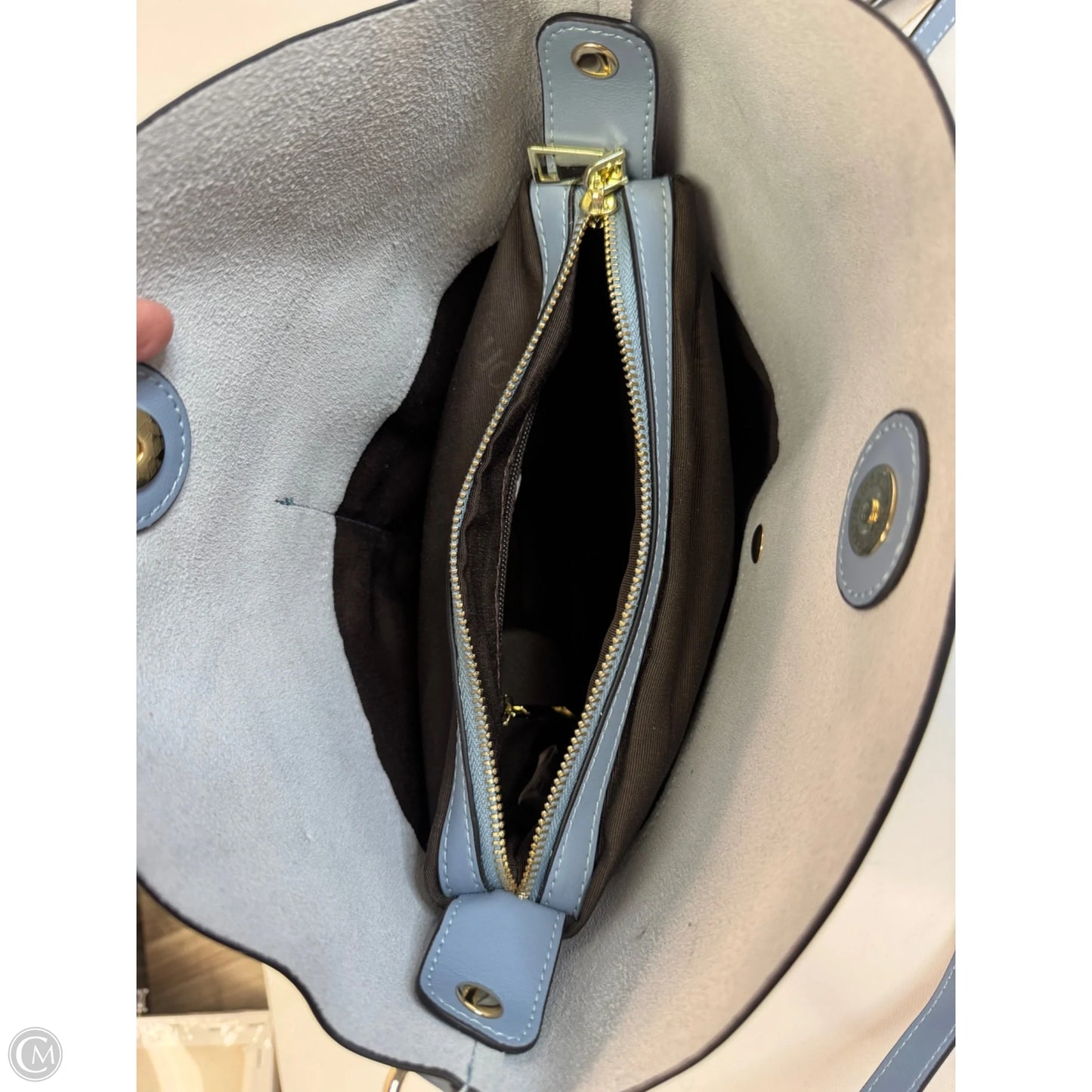 Crossbody By Clothes Mentor, Size: Medium