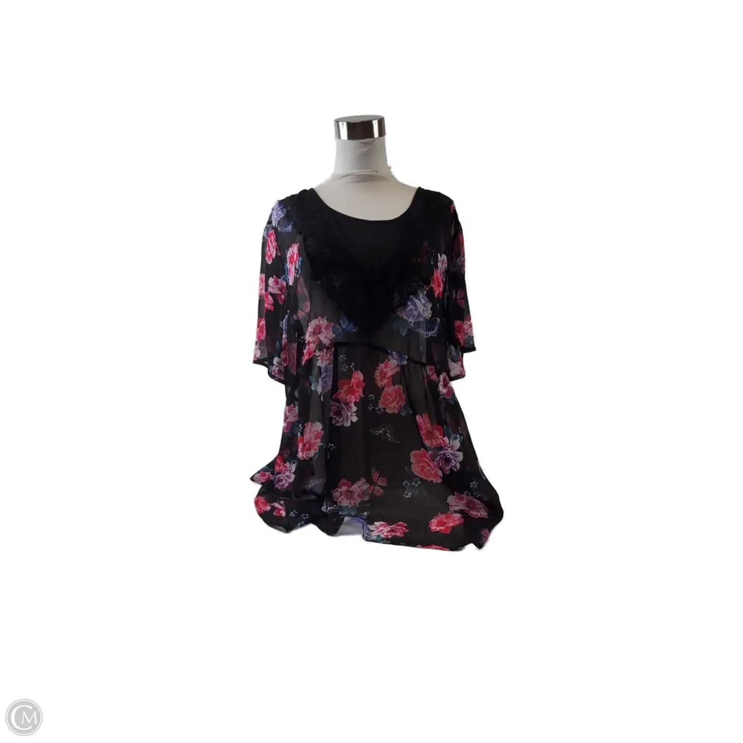 Top Short Sleeve By Torrid In Black & Red, Size: 2x