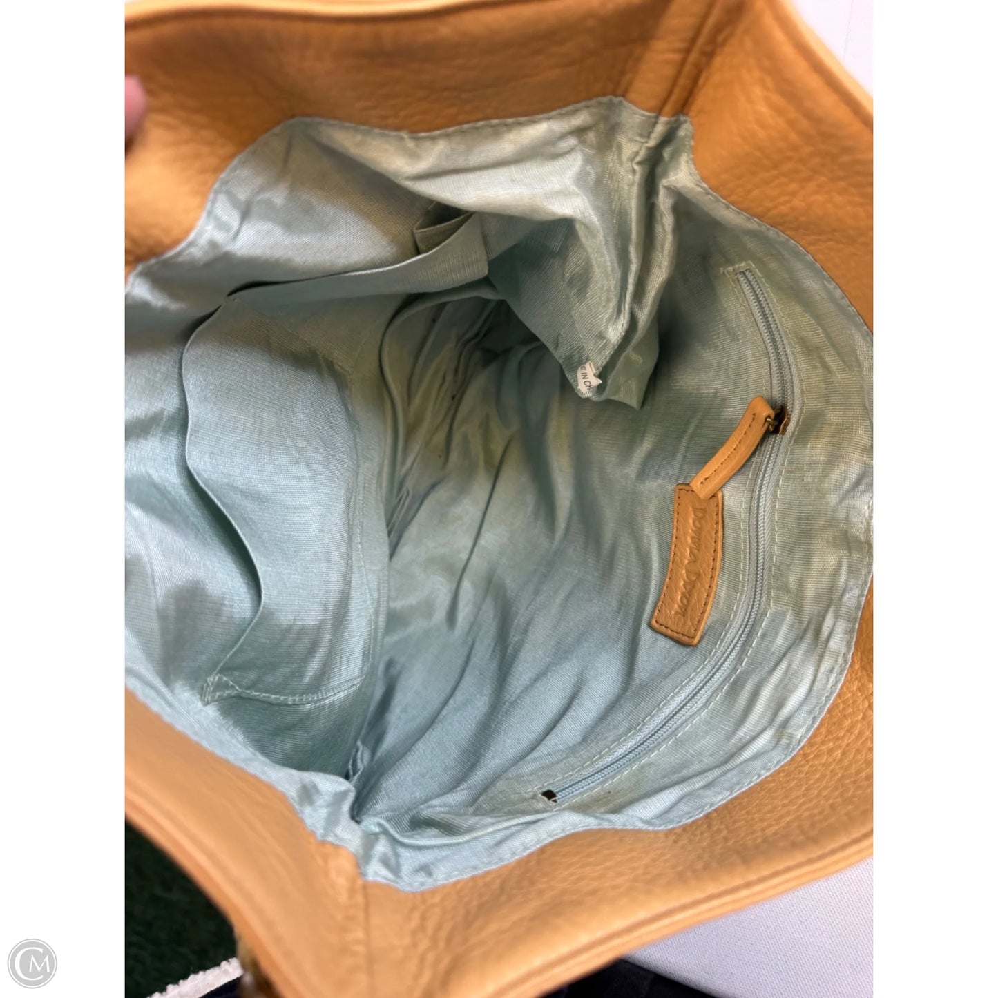 Crossbody By Clothes Mentor, Size: Medium