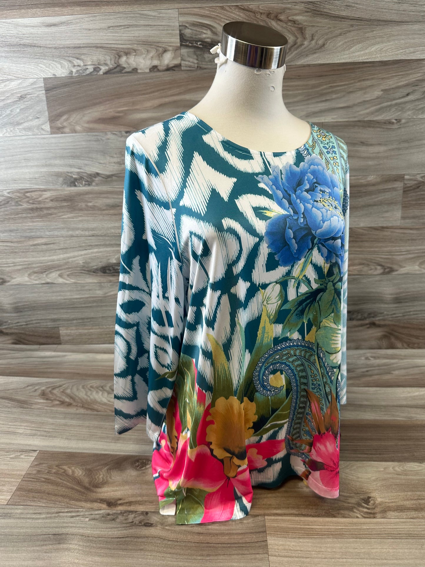 Top 3/4 Sleeve By Chicos In Blue & Yellow, Size: L