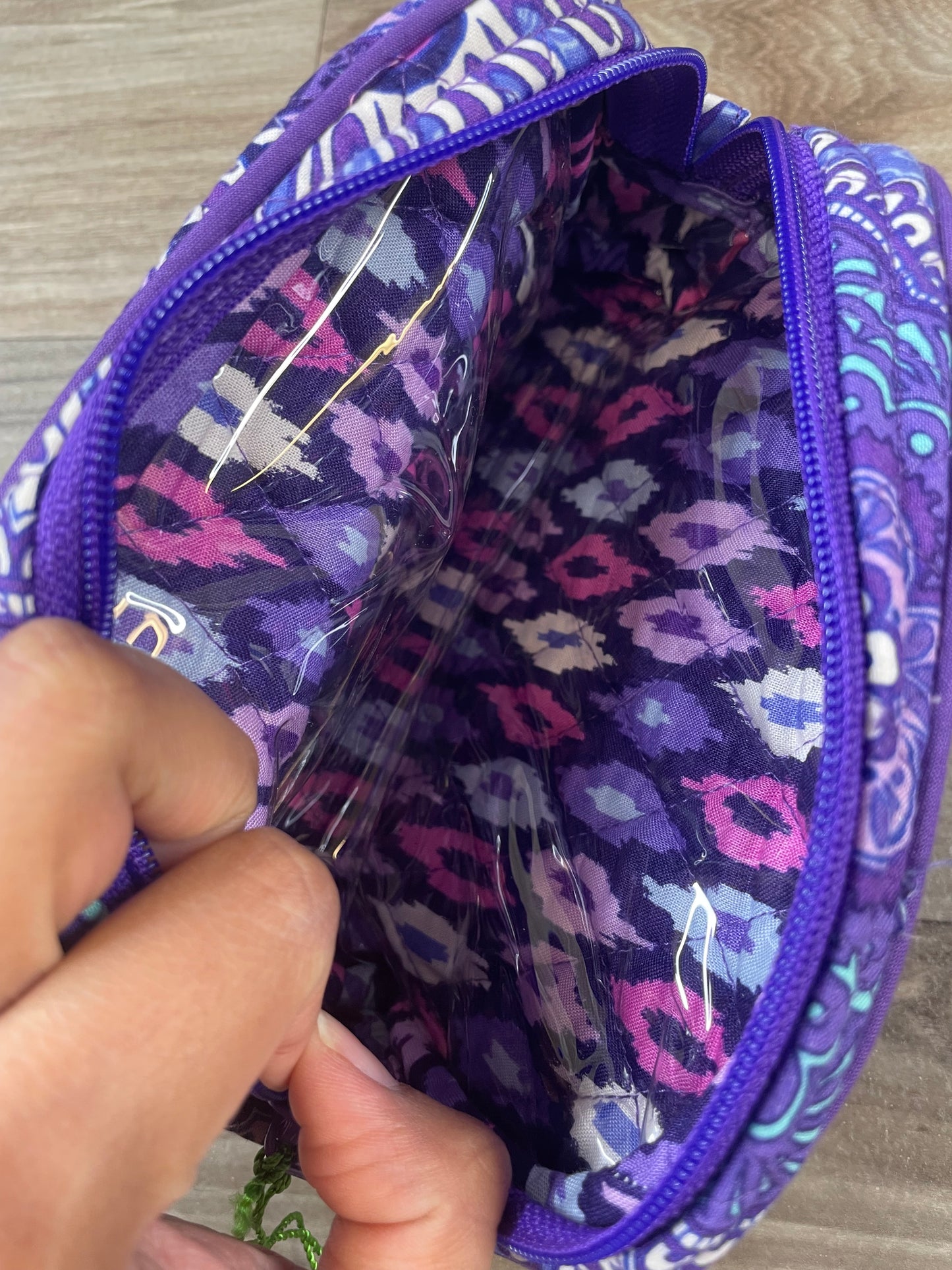 Makeup Bag By Vera Bradley, Size: Small