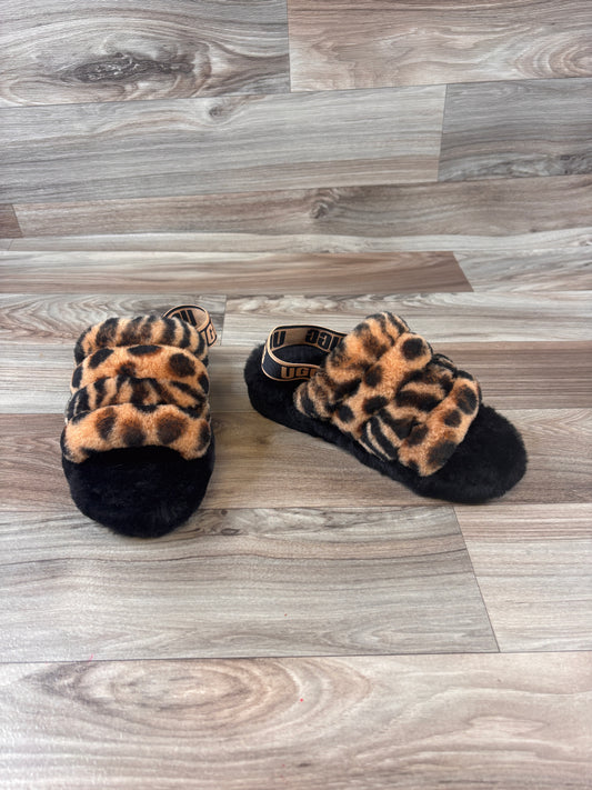 Sandals Designer By Ugg In Animal Print, Size: 6