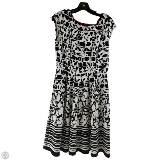 Dress Casual Midi By Clothes Mentor In Black & White, Size: S