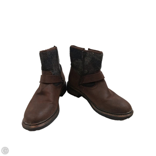 Boots Ankle Flats By White Mountain In Brown, Size: 8.5
