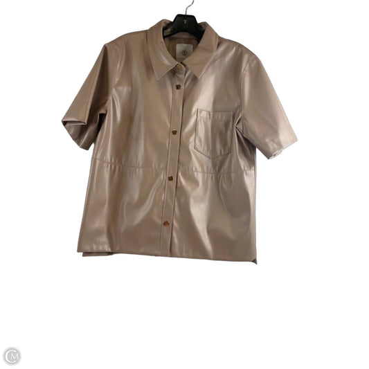 Top Short Sleeve By Clothes Mentor In Gold, Size: L