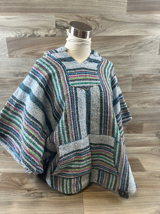 Poncho By Clothes Mentor In Blue & Green, Size: M