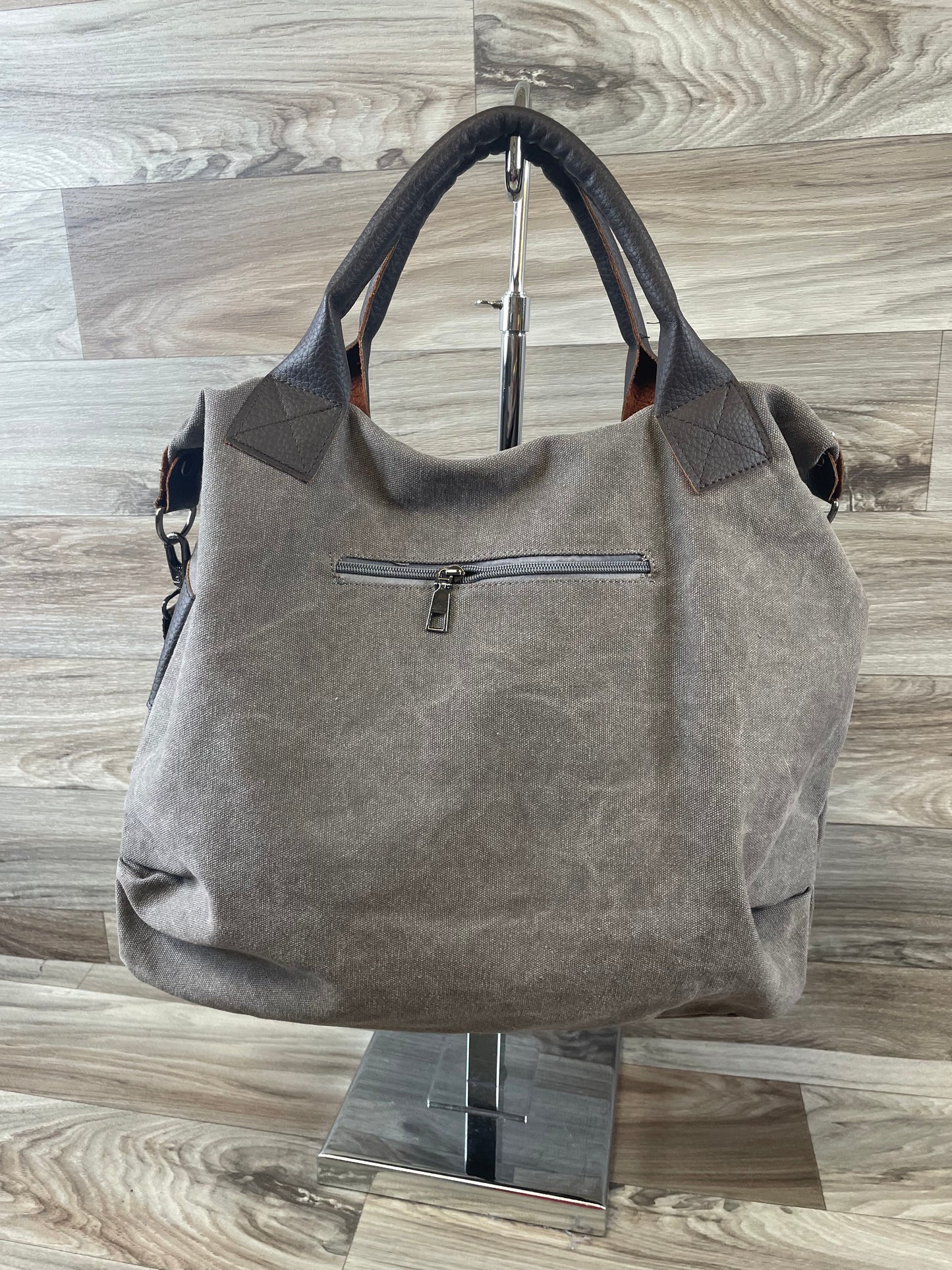 Tote By Clothes Mentor, Size: Large