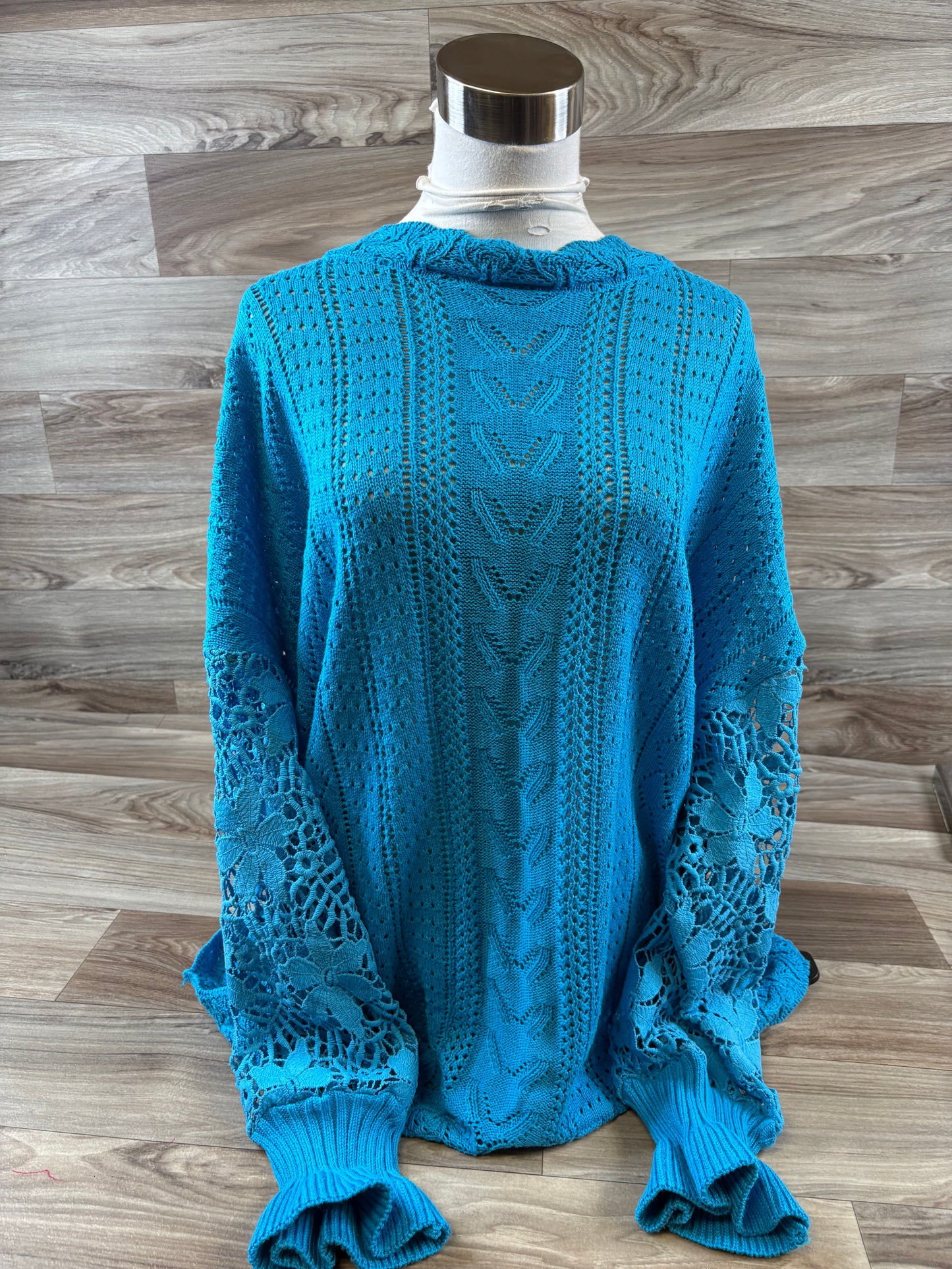 Top Long Sleeve By Cme In Blue, Size: 2x