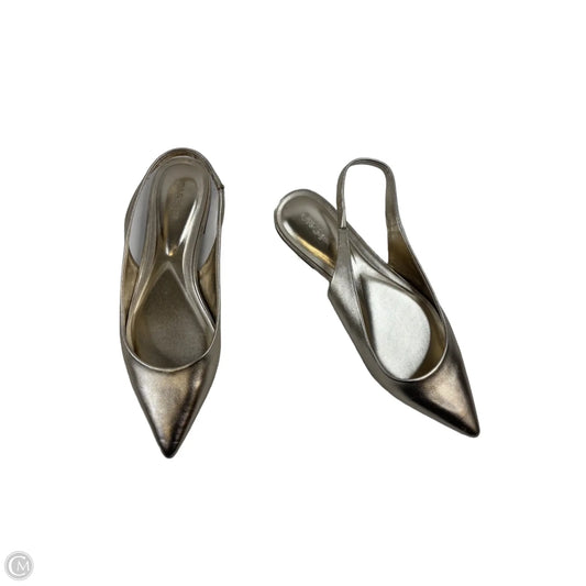 Shoes Flats By On 34th In Gold, Size: 9.5