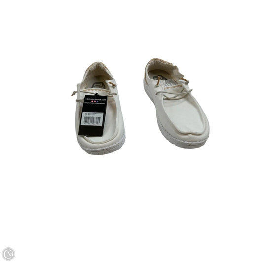 Shoes Flats By Hey Dude In Cream & Tan, Size: 9