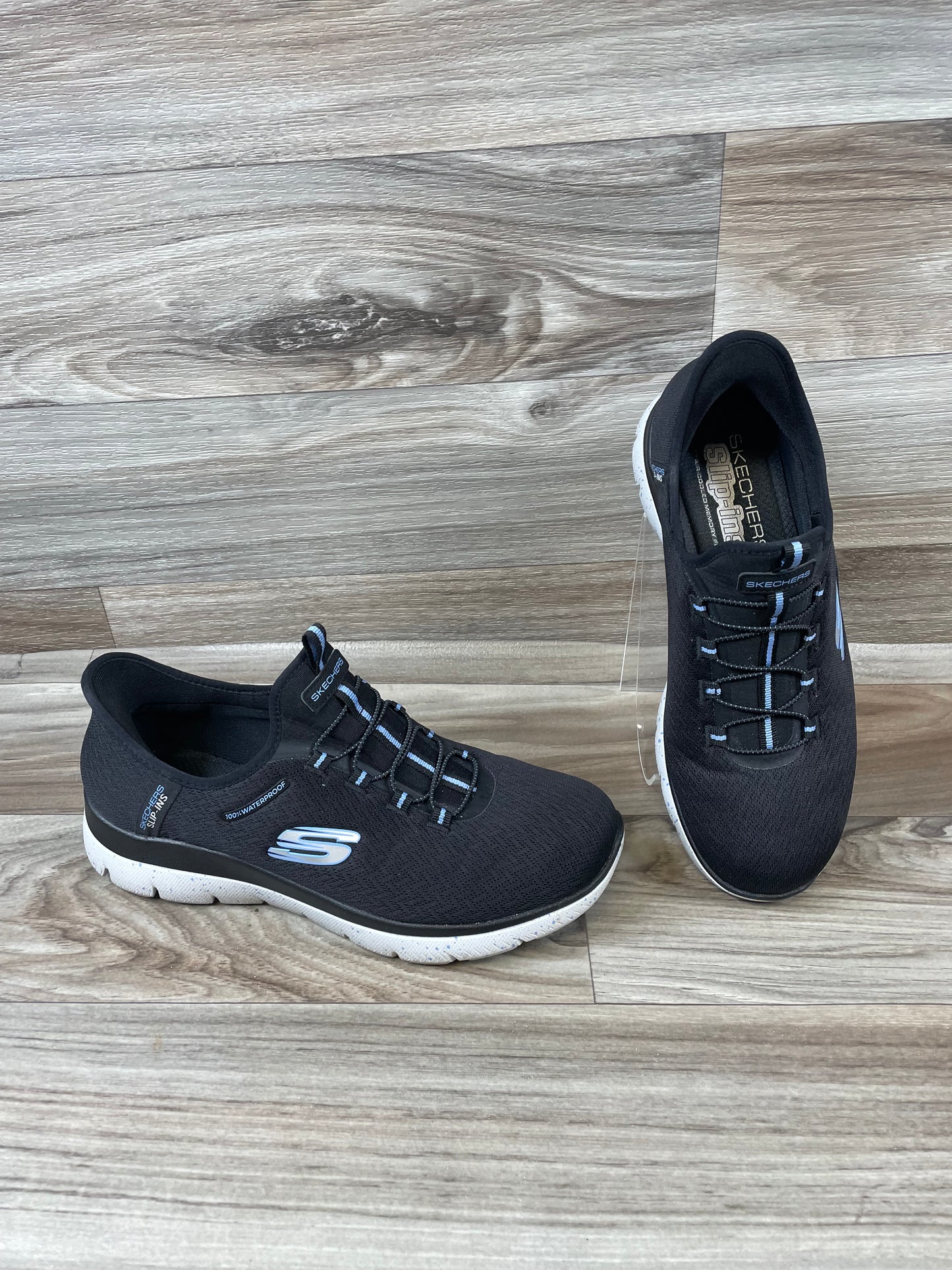 Shoes Athletic By Skechers In Black, Size: 8.5