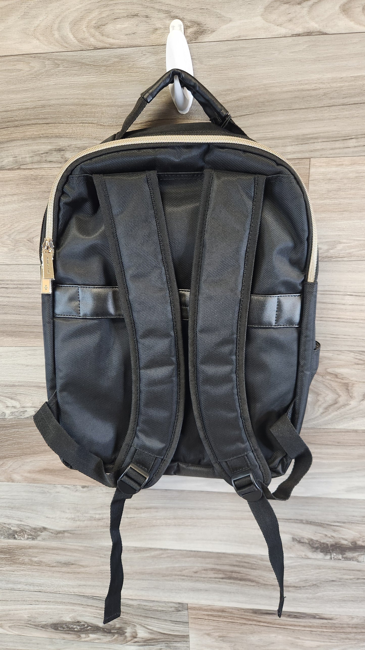 Backpack By Kenneth Cole Reaction, Size: Large