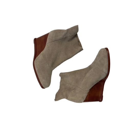 Boots Ankle Heels By Clothes Mentor In Beige, Size: 7