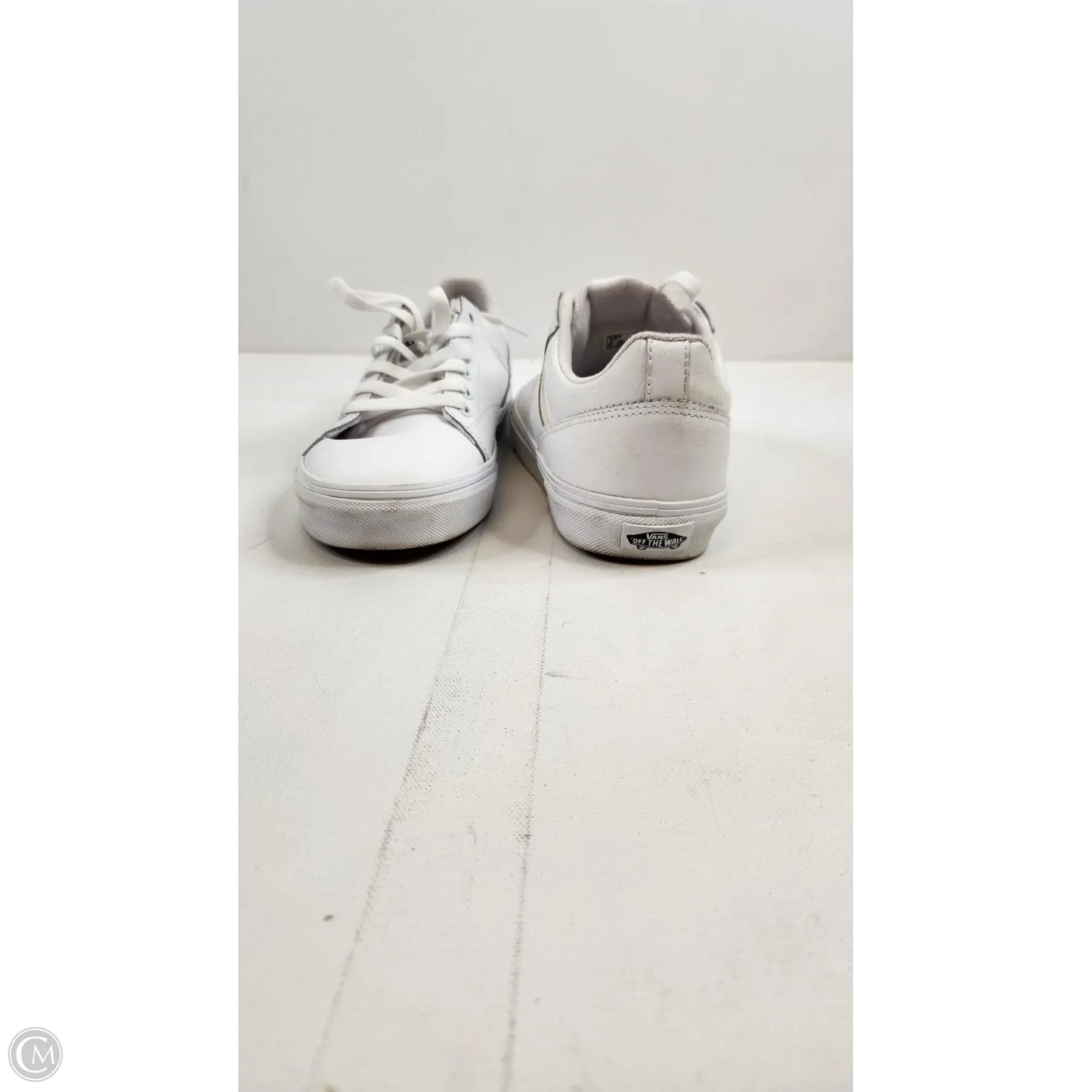 Shoes Sneakers By Vans In White, Size: 9