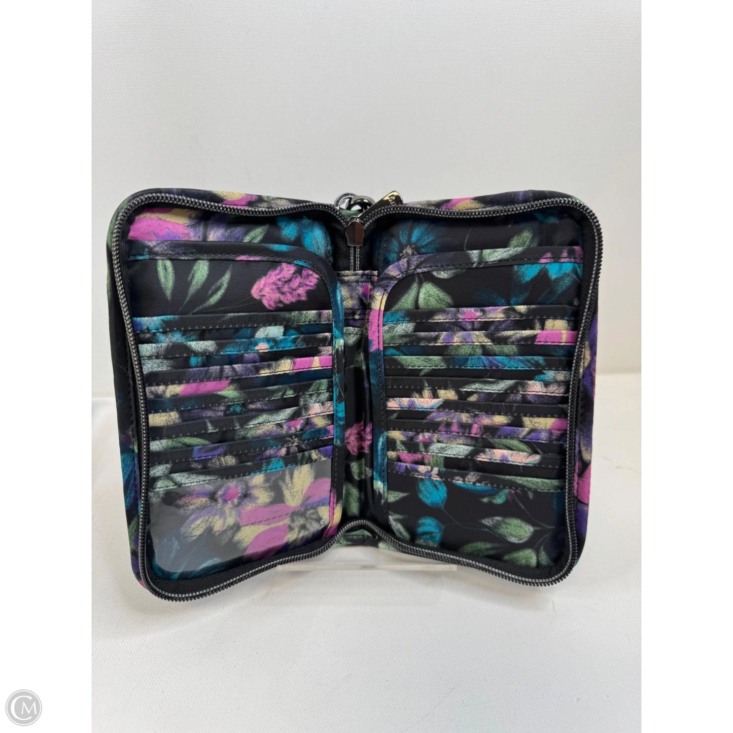 Wristlet By Lug, Size: Medium