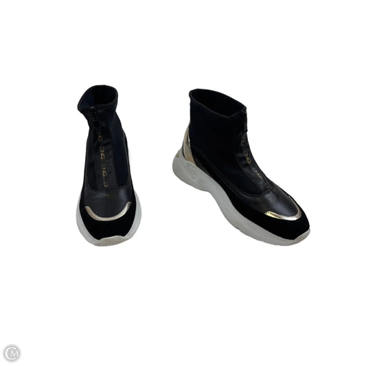 Shoes Sneakers Platform By Clothes Mentor In Black & Gold, Size: 7.5