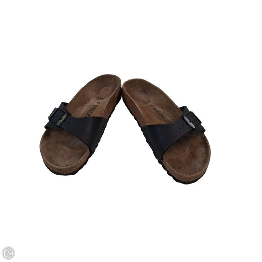 Sandals Flats By Birkenstock In Brown, Size: 6