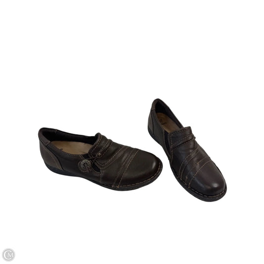 Shoes Flats By Earth Origins In Brown, Size: 8