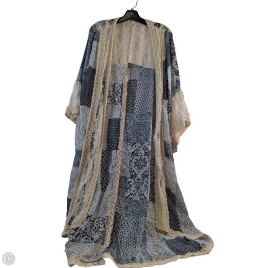 Kimono By Pol In Blue & White, Size: M