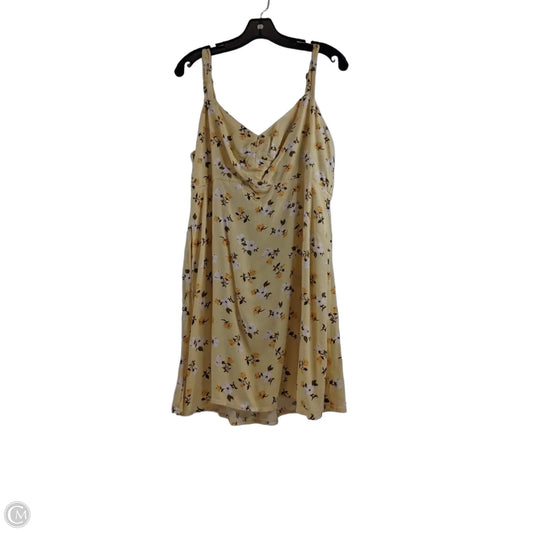 Dress Casual Short By Old Navy In Yellow, Size: L