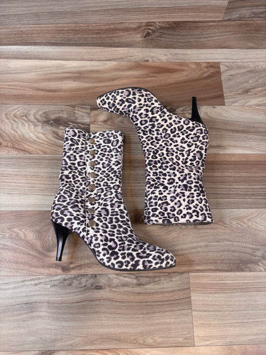 Boots Ankle Heels By Cmf In Animal Print, Size: 8.5