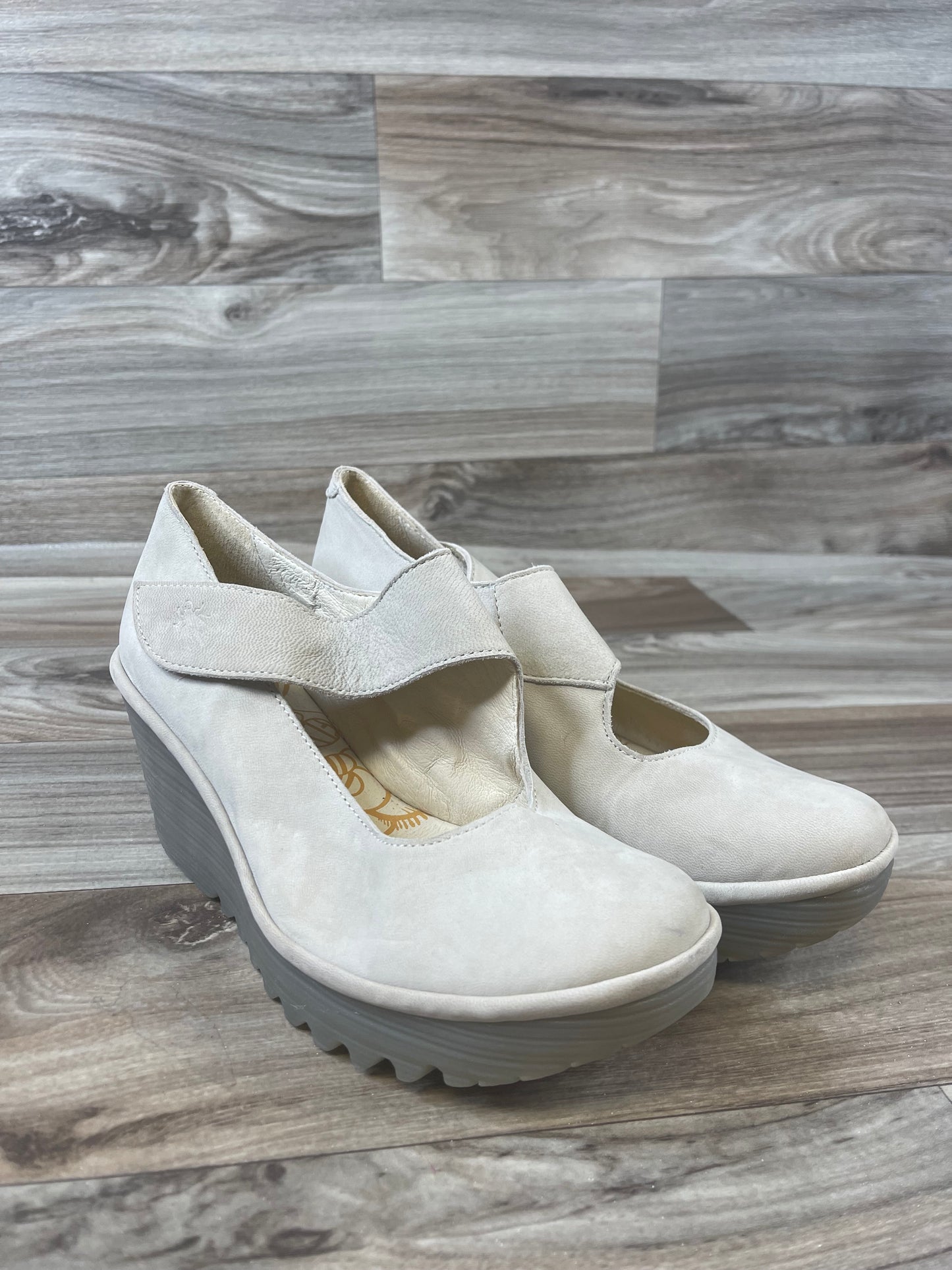 Shoes Heels Wedge By Fly London In Silver, Size: 8.5