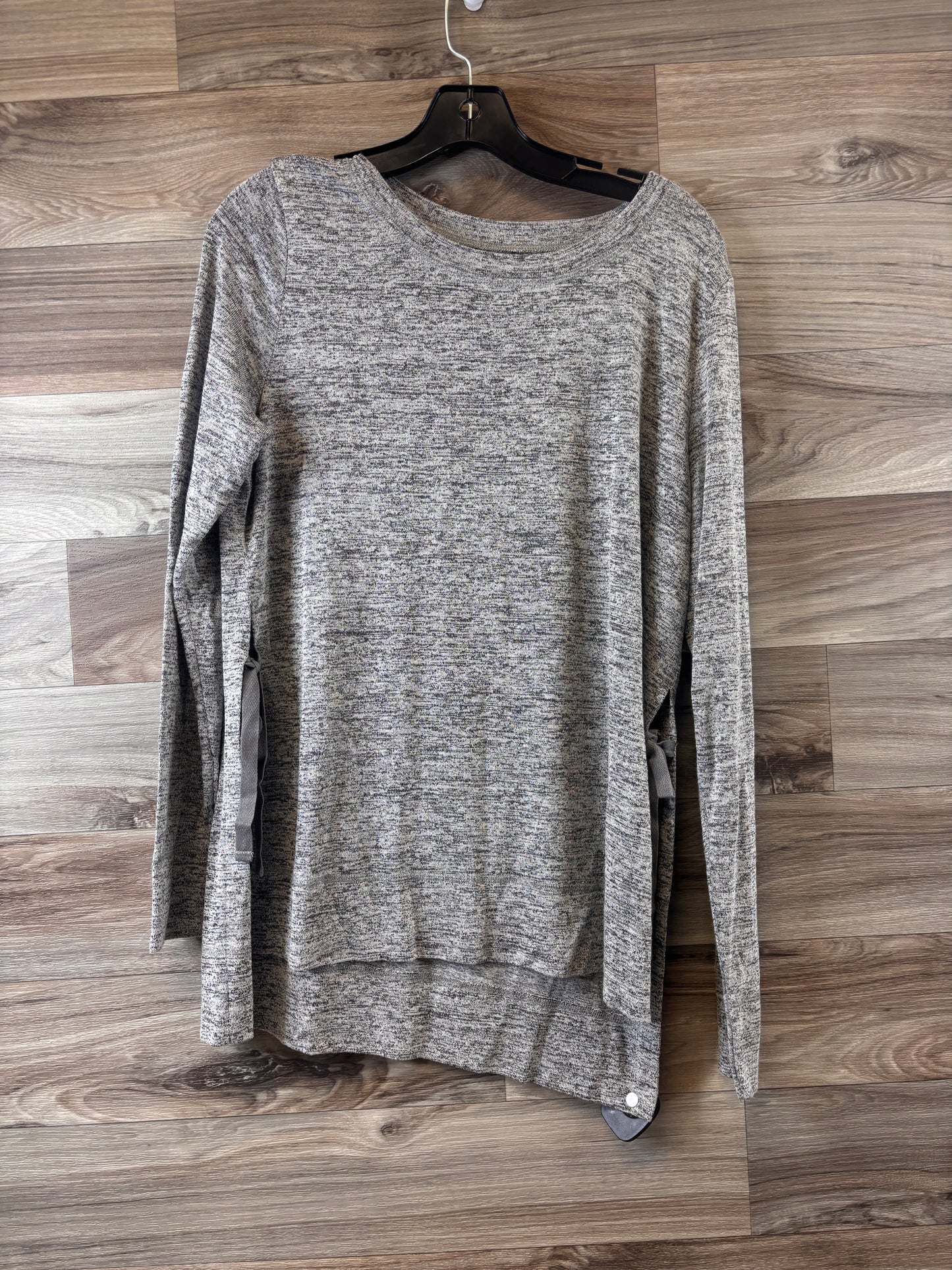 Top Long Sleeve Designer By Ugg In Grey, Size: M