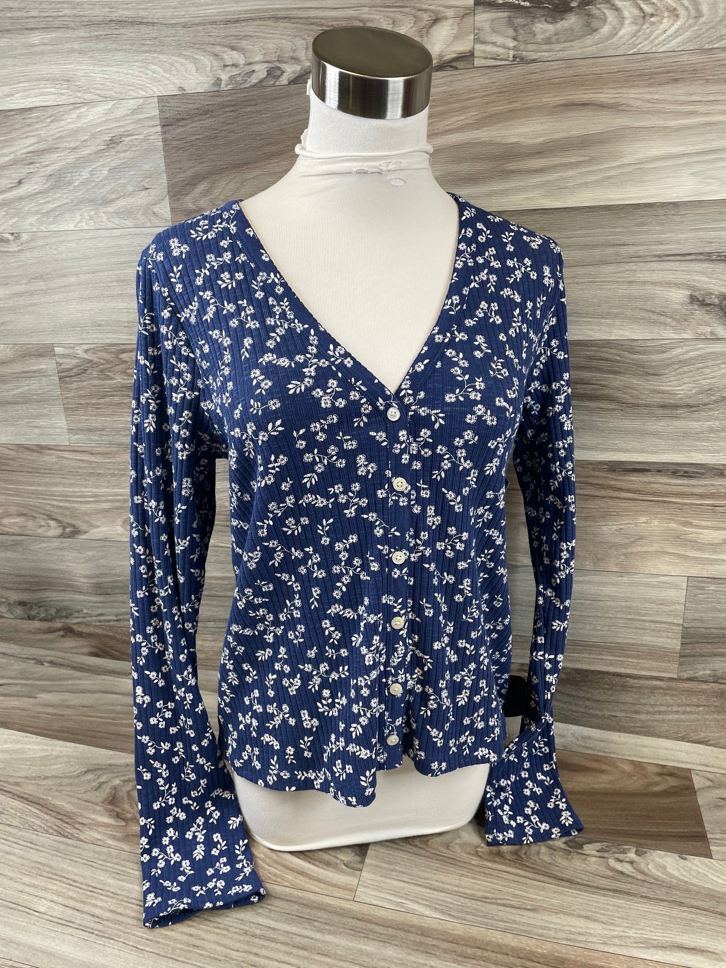 Top Long Sleeve Basic By Old Navy In Blue & White, Size: L