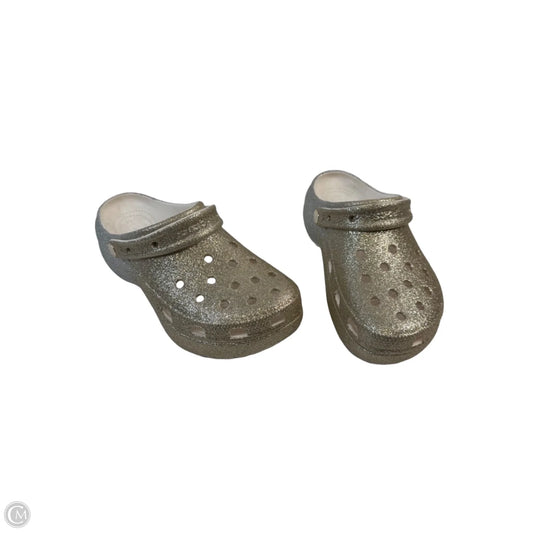 Shoes Heels Platform By Crocs In Gold, Size: 9