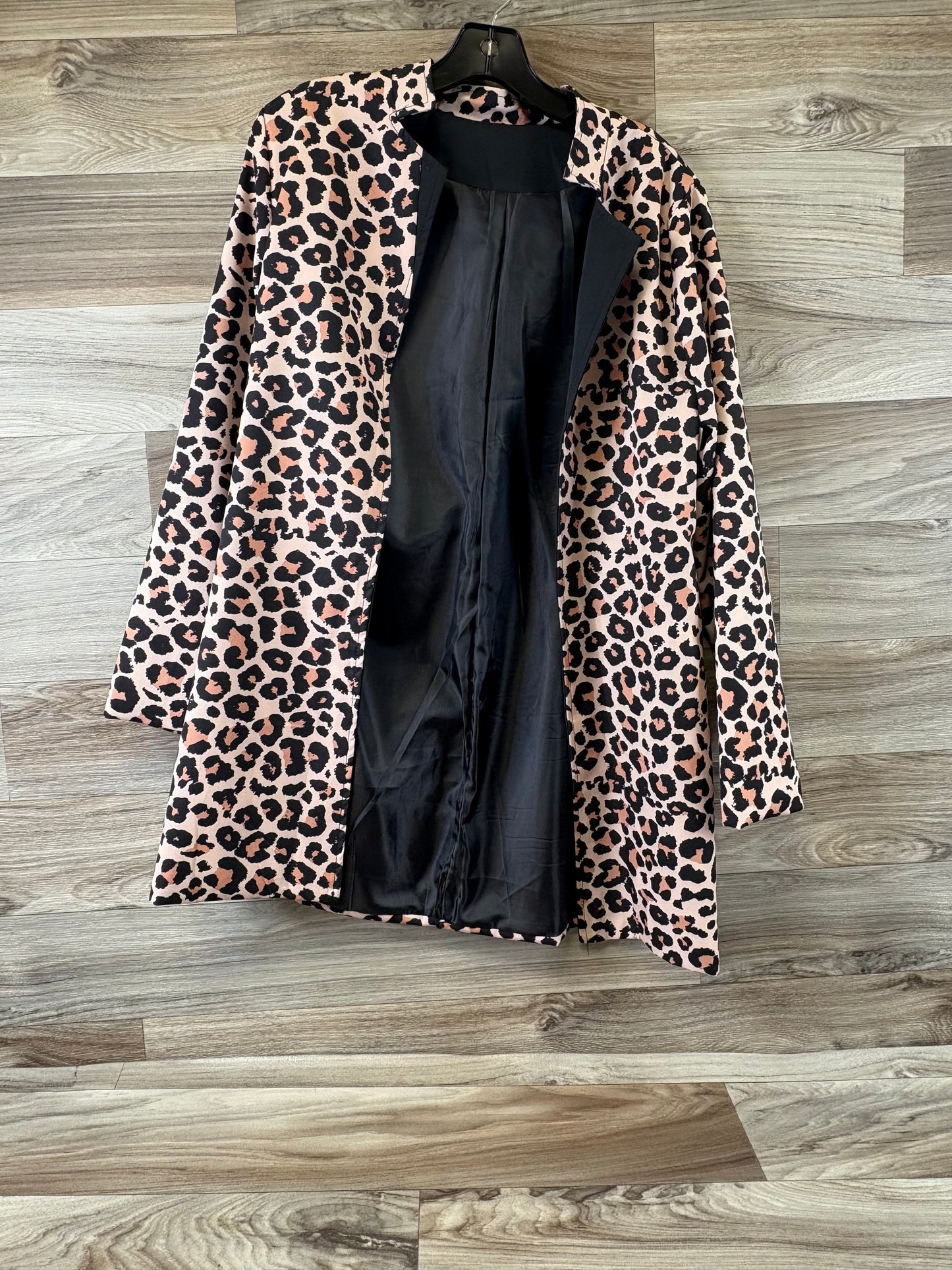 Blazer By Clothes Mentor In Animal Print, Size: M