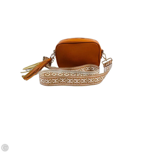 Crossbody By Clothes Mentor, Size: Medium