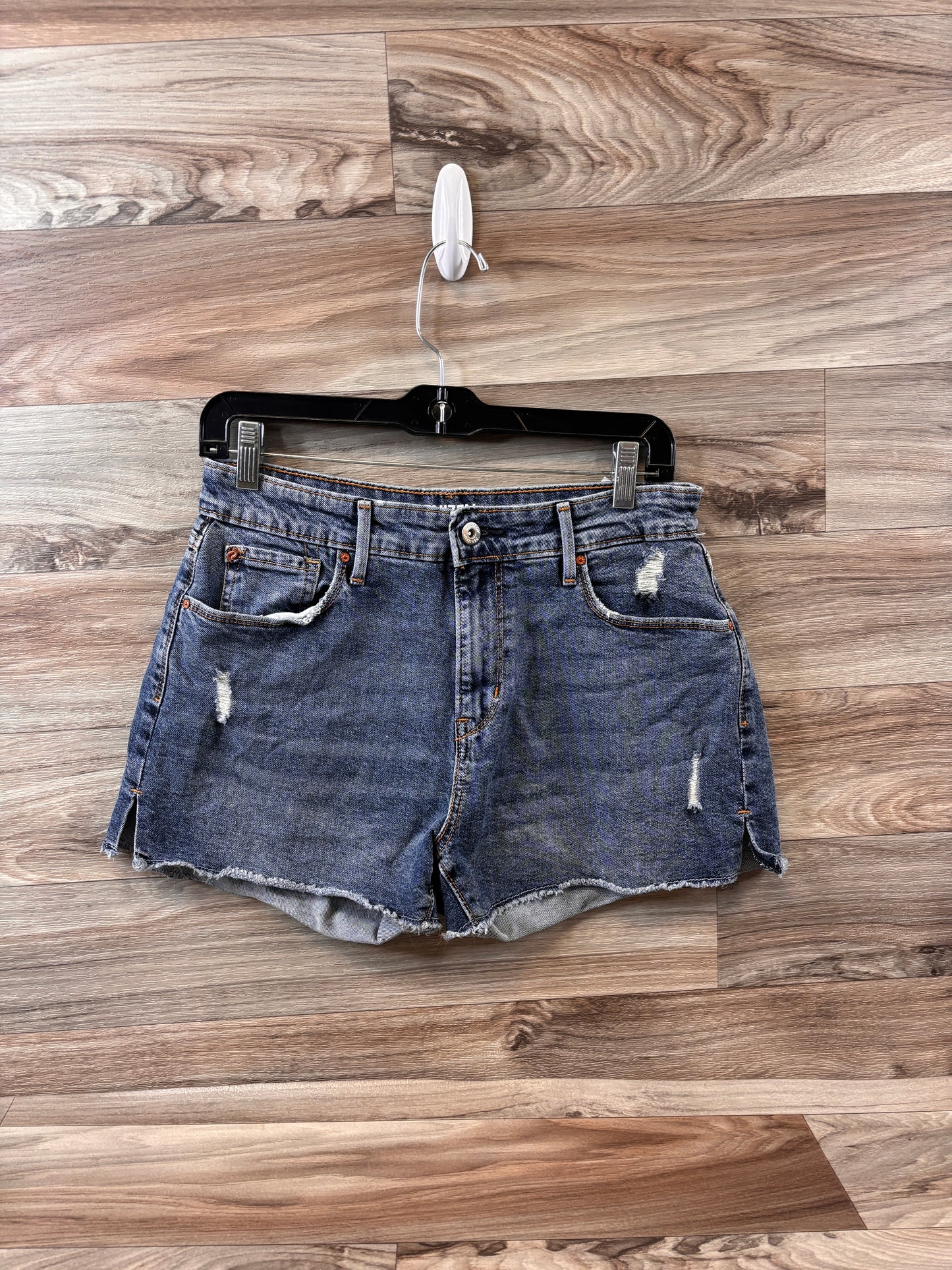 Blue Denim Shorts Levis, Size 6