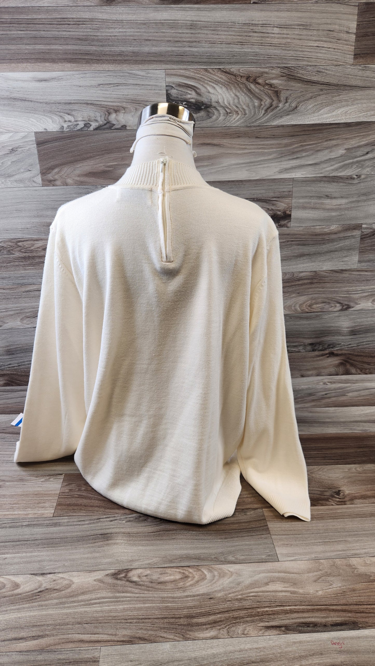 Sweater By Alfred Dunner In Ivory, Size: Xl