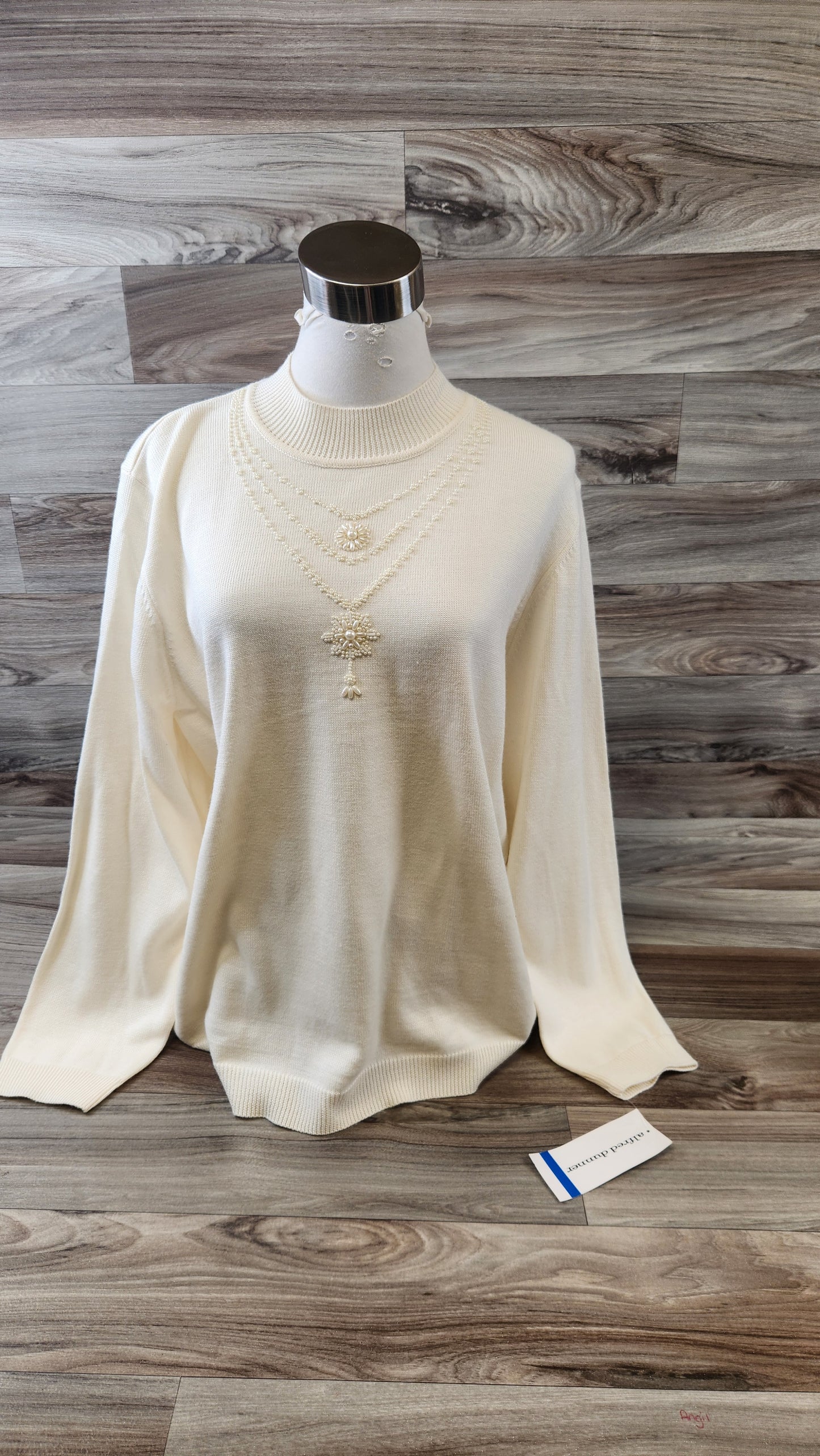 Sweater By Alfred Dunner In Ivory, Size: Xl