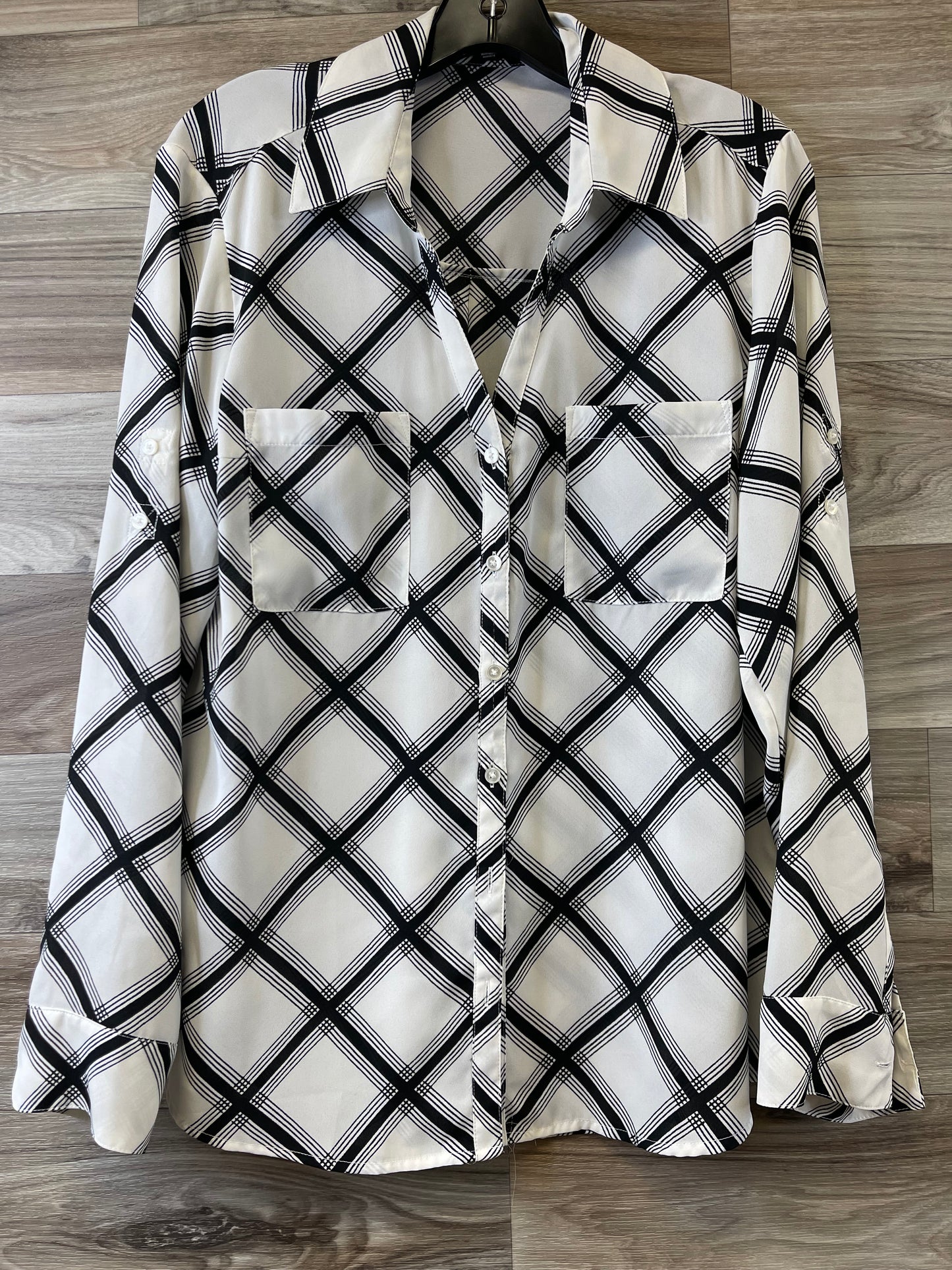 Top Long Sleeve By Express In Black & White, Size: L