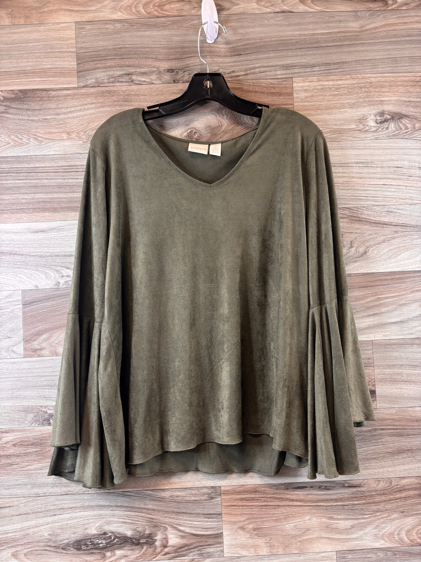 Top Long Sleeve By Chicos In Green, Size: L