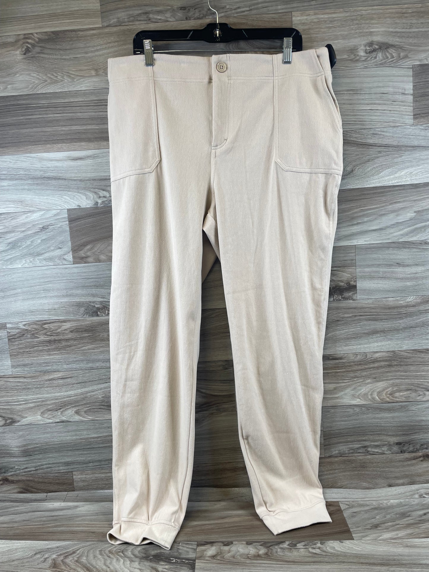 Pants Joggers By Clothes Mentor In Beige, Size: 18