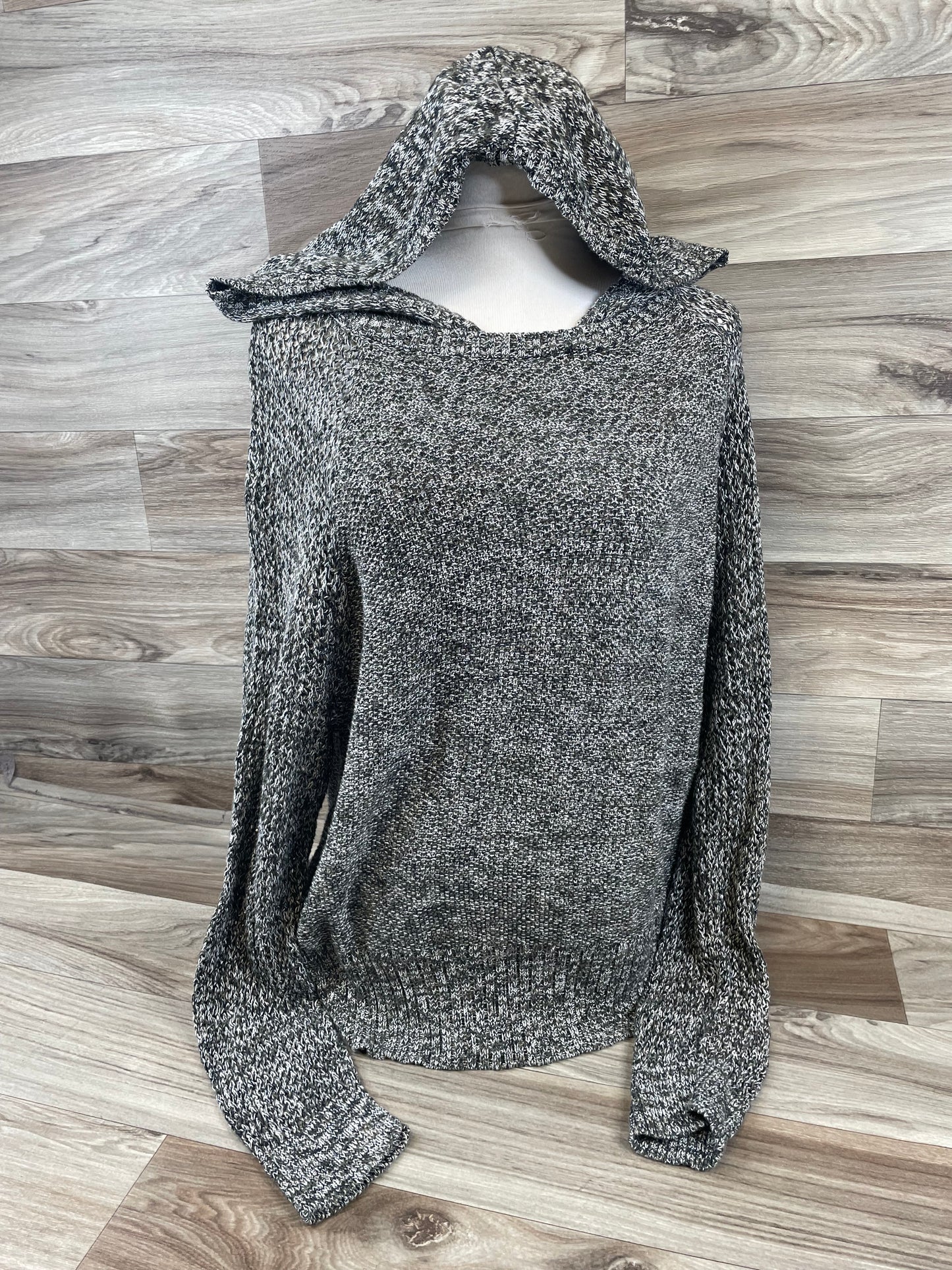 Top Long Sleeve By American Eagle In Grey, Size: Xl