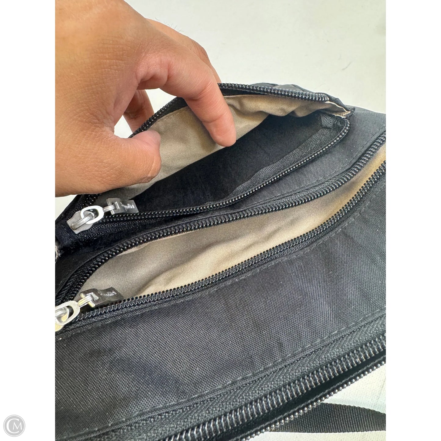 Crossbody By Baggallini, Size: Medium