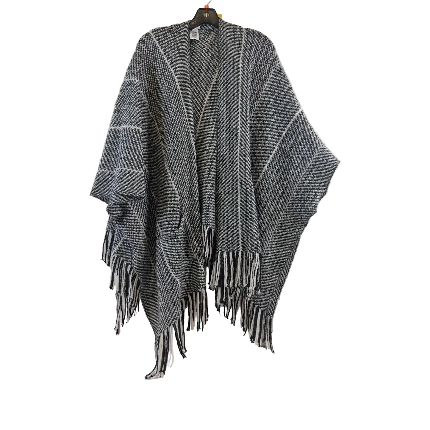 Shawl By Clothes Mentor In Black & White, Size: Osfm