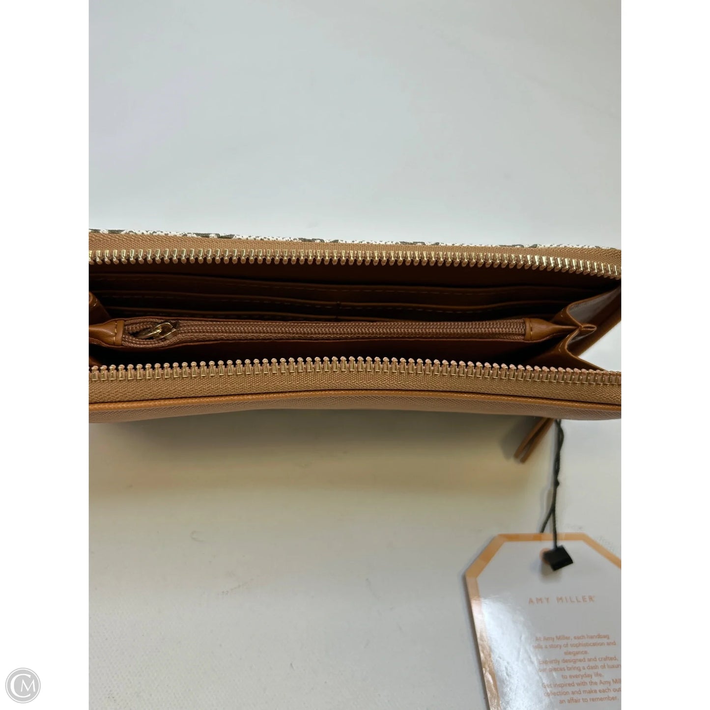 Wallet By Clothes Mentor, Size: Medium