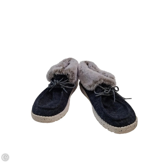 Shoes Flats By Hey Dude In Navy, Size: 7