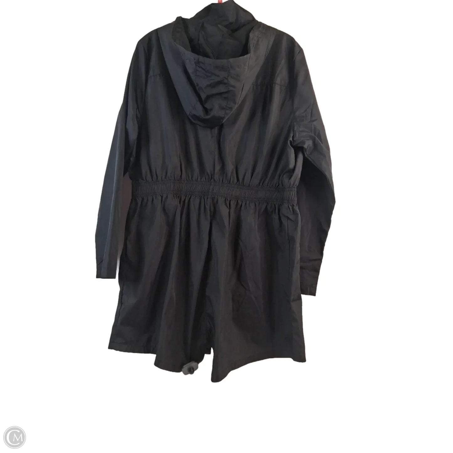 Jacket Windbreaker By Clothes Mentor In Black & White, Size: M